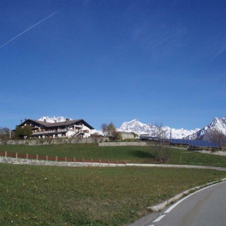 Agriturismo Plan D'Avie Аоста Экстерьер фото